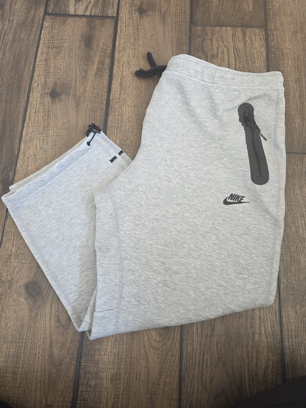 Nike Light Grey Mens Jogger Sweatpants with Black Accents